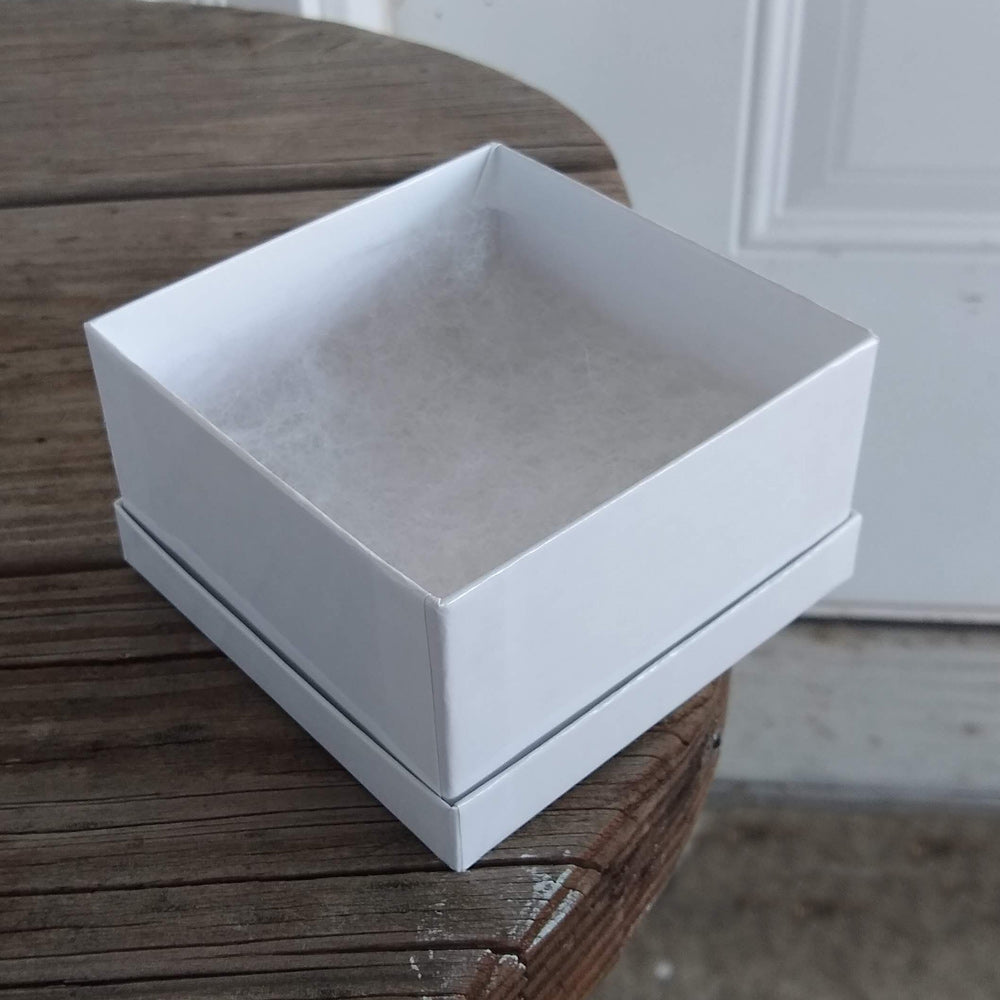 Premium White Chrome Cotton Filled Jewelry Gift Boxes #34