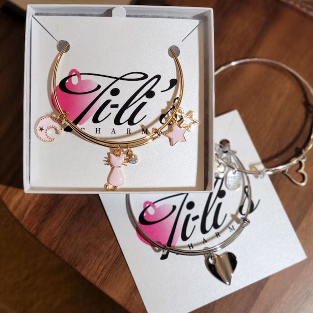 Glossy White Necklace 3-2/5" x 3-2/5"