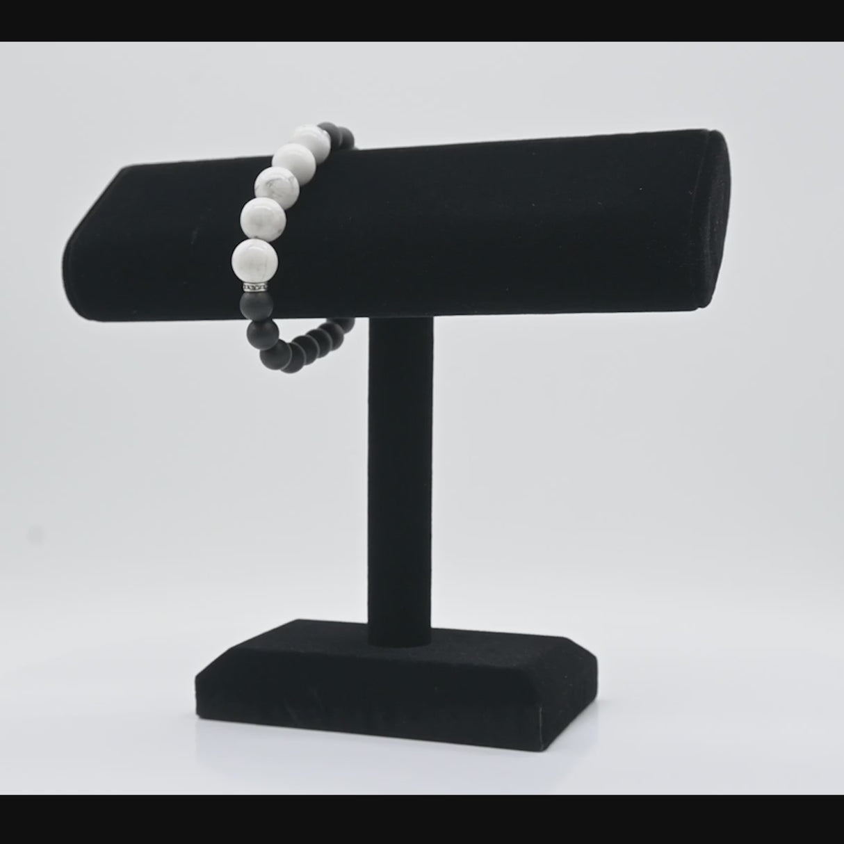 Black Velvet Oval Jewelry Bracelet / Watch T-Bar Stand