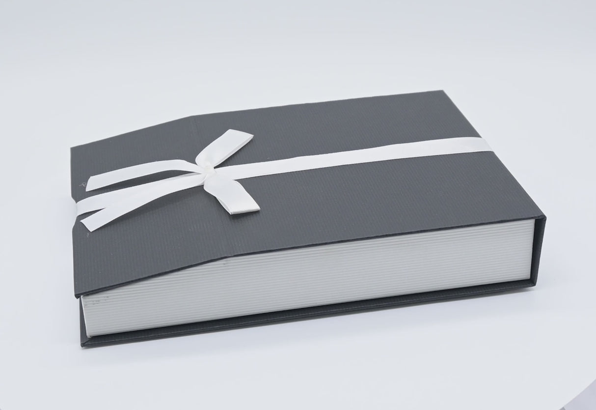 Black & White Magnetic Ribbon Paper Necklace Gift Boxes
