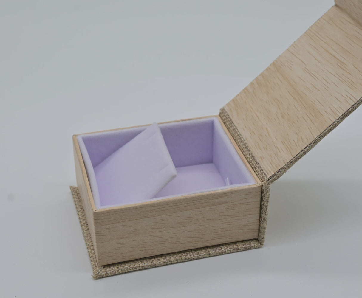 Brown Burlap and Faux Natural Wood Jewelry Earring or Pendant Boxes