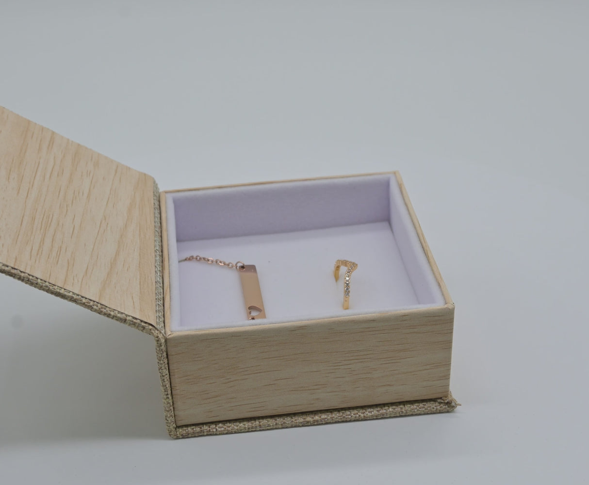 Brown Burlap Faux Natural Wood Jewelry Pendant and Earring Combination Boxes