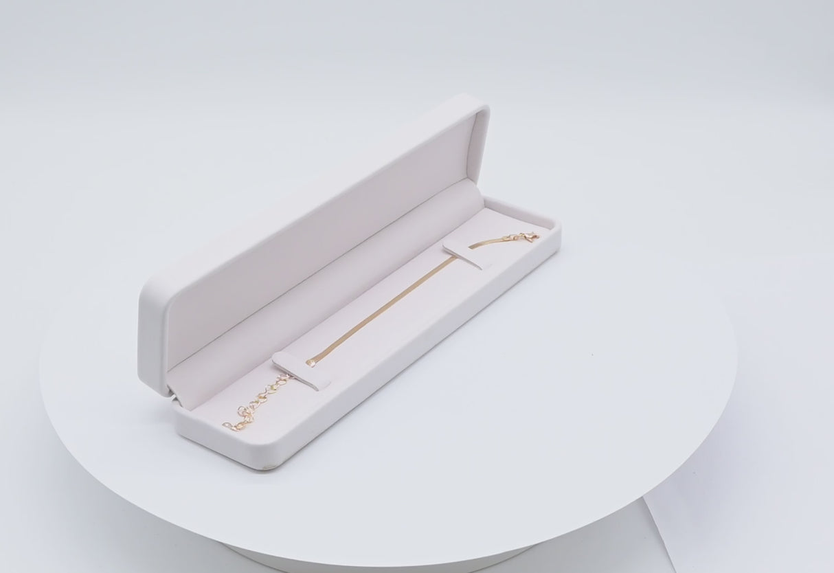 Rounded Corner Leatherette Bracelet Box