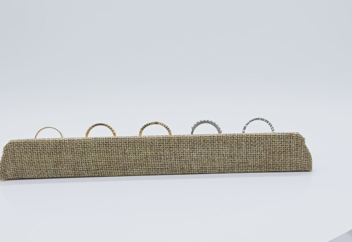 5-Slot Brown Burlap Ring Display
