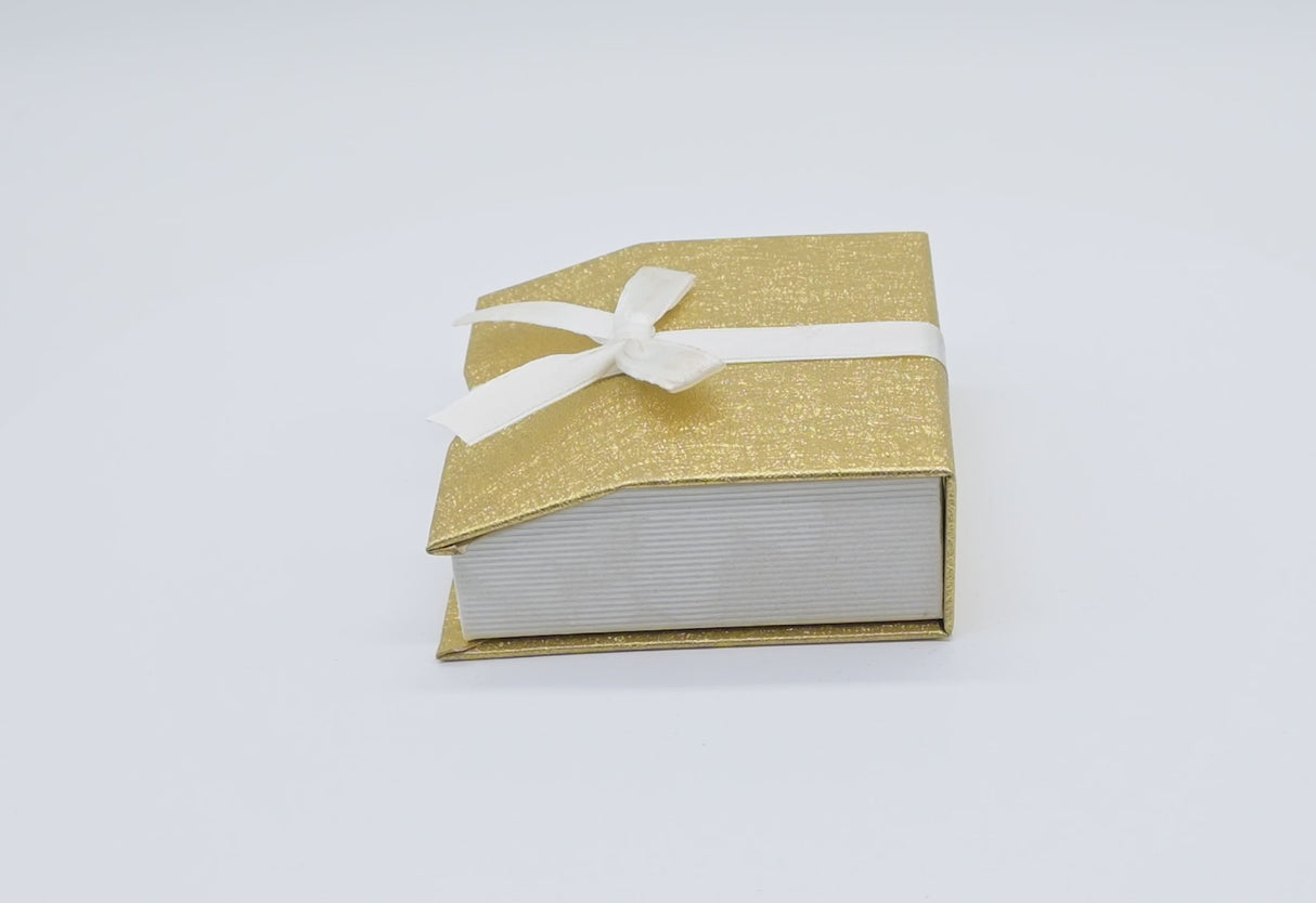 Gold & White Magnetic Ribbon Paper Large Pendant Gift Boxes